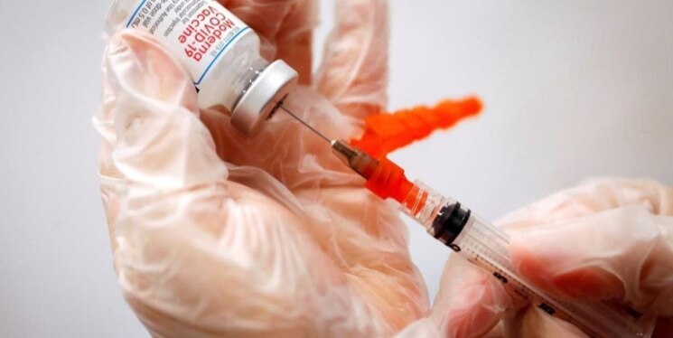 توصیه جدید فرانسه: به افراد زیر 30 سال به جای واکسن مودرنا، واکسن فایزر-بیونتک تزریق شود
