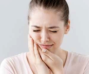 برخی روش‌های فوری خانگی برای تسکین و درمان دندان درد
