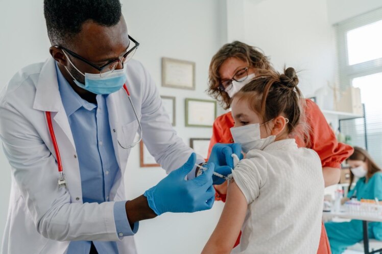 کاستاریکا به عنوان نخستین کشور در جهان واکسیناسیون کرونا را برای کودکان اجباری کرد