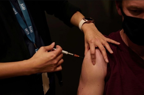 احتمال مرگ ناشی از کرونا در افراد واکسینه نشده 16 برابر بیشتر است